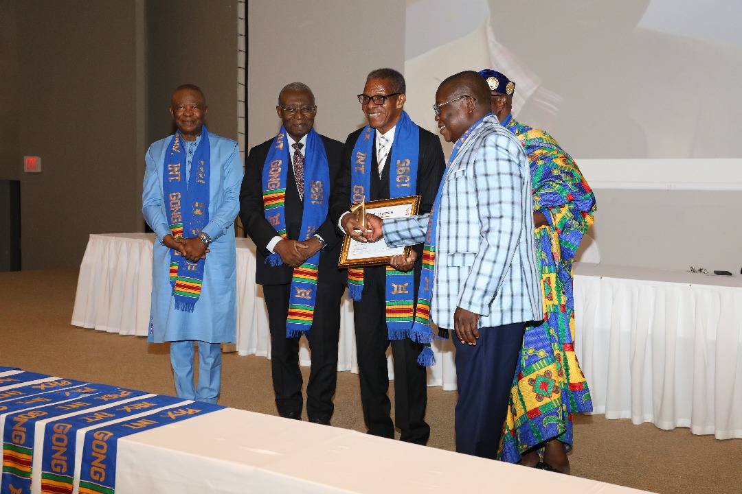 Remise de diplômes lors d'une cérémonie du Prix International Gong de CAPARD